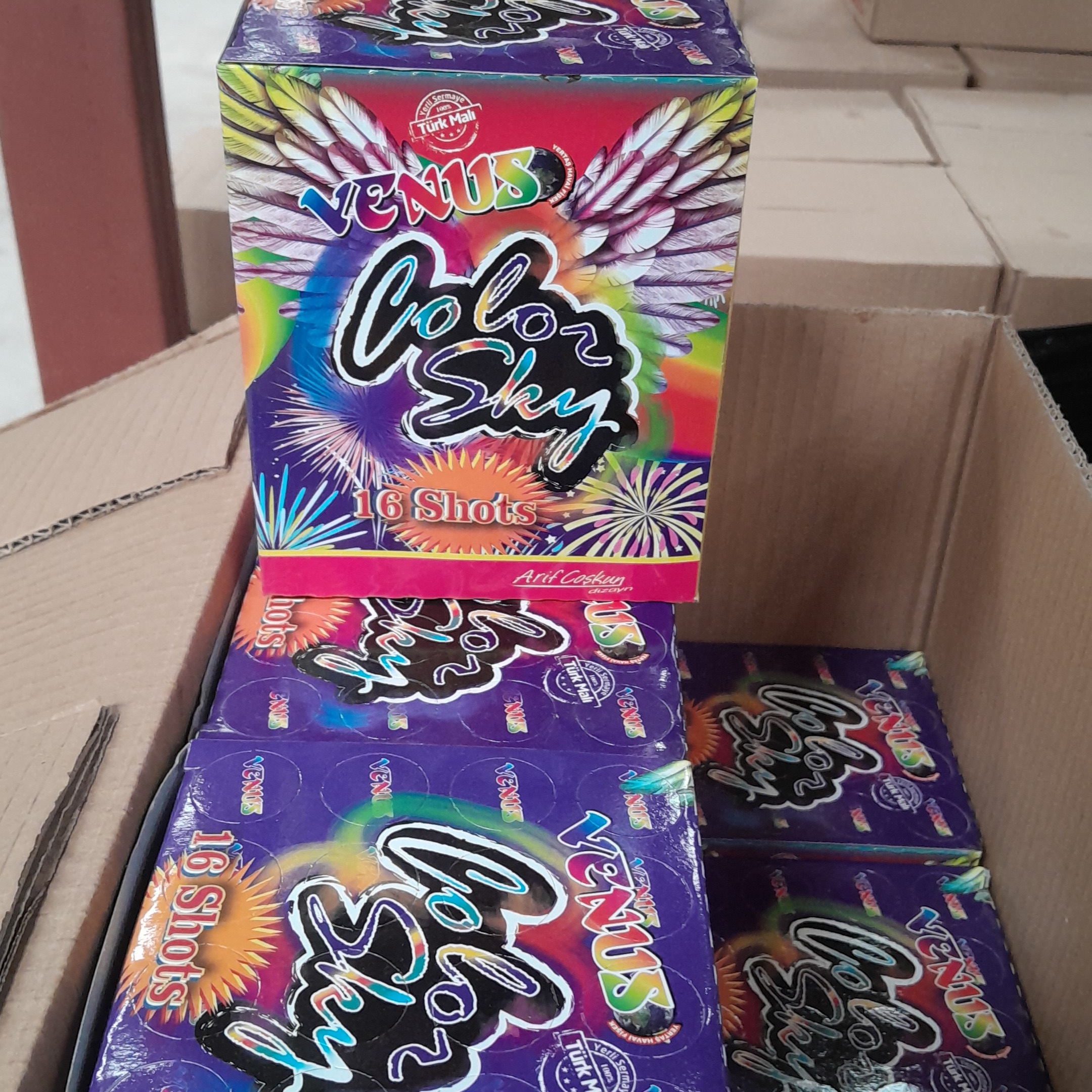 Havai Fişekler: Kutlamalarınıza Renk Katacak Güçlü Tasarımlar